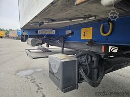 KRONE SD | FRIGE TRAILER WITH CARRIER |  AND LOADING ...