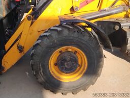 JCB 3CX-4T