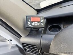 Mercedes-Benz Sprinter 313