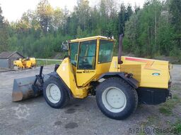 Wille 645 Wheel loader w/ bucket