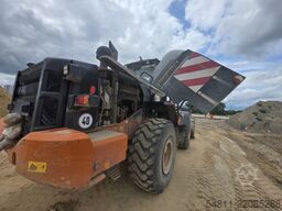 Hitachi ZW250-6