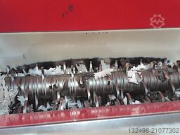 Heger LION 300 B1200