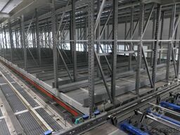 Kardex Shuttlelager zur Palettenpufferung