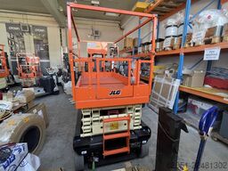 JLG R2646