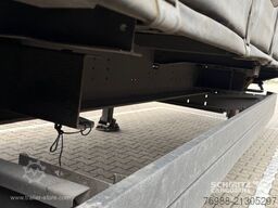 Schmitz Cargobull Curtainsider Mega