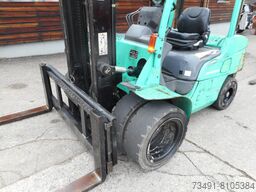 Mitsubishi FD35N mit Zwillingsreifen
