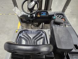 Jungheinrich EFG 535k 3.5t/ 5m/ 2424mh/ 4v