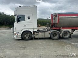 Scania 480 6x2 truck w/ hydraulics and new engine.