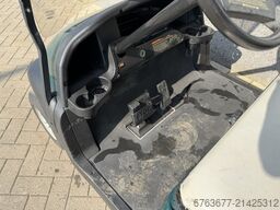 CLUBCAR PRESEDENT 4 zitter Golfkar Golfcart 2007 Met Lader