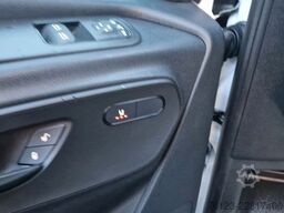 MERCEDES-BENZ 519  Allrad 4 x 4  20 / 23 Sitzer schnelle Liefe