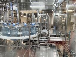 SMI Blasmaschine, Füller, Verschließer, Combiblock