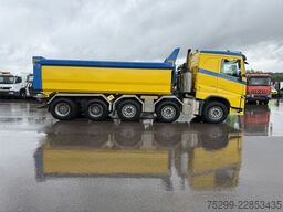 Volvo Trucks FH-500 10x4 Kipper+Thermo / Swiss-Vehicle