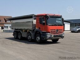 Mercedes-Benz Arocs 3243 8x4 Schwarzmüller / Swiss-Vehicle