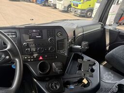 Mercedes-Benz Arocs 3243 8x4 Schwarzmüller / Swiss-Vehicle