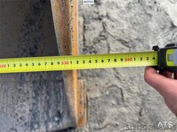 Volvo L180H Wheel Loader w/ Bucket.