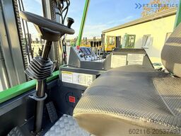 Combilift CB4000 GAS TRIPLEX 5200 POSITIONER