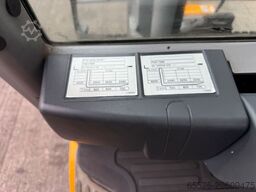 Jungheinrich EFG 425 K / 509 Std.