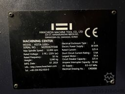 HWACHEON VESTA-1000+ mit Palettenwechsler