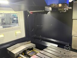 HWACHEON VESTA-1000+ mit Palettenwechsler