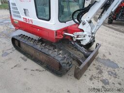 Takeuchi TB 016 - MARTIN-Schnellwechsler + 3 Löffel
