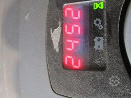 TOYOTA LPE200