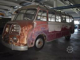 SETRA S 8 inkl. Anhänger / Henschel Motor