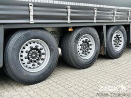 Schmitz Cargobull Curtainsider Standard Getränke