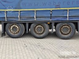 Schmitz Cargobull Curtainsider Mega