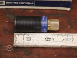 Telemecanique XS4P18PA340D