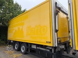 MERCEDES-BENZ 2540 LL 6x2/4 Kühlkoffer 8.2m LBW 2,5t  Carrier