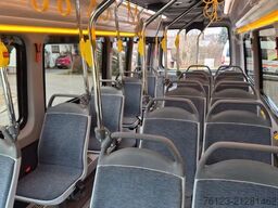 MERCEDES-BENZ Sprinter 517 Heckniederflur Vorlauffahrzeug