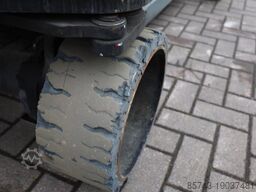 Holland Lift Ecostar HL-7814 Electric, 10m Working Height, 450k