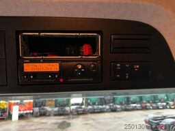 MERCEDES-BENZ Antos 1833L 1.Stock Finkl Viehwagen Klima 34m³