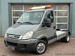 Iveco Daily 35C18 BE TREKKER 3 ZITS EURO 5 12 TON