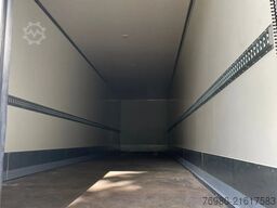 REISTREYLER Box trailer 13,60 3-assig met D'hollandia klep ...