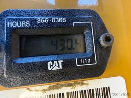 CATERPILLAR CB1.7 / 2019 BJ / 430 Stunden