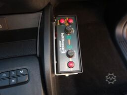 FORD Ranger XLT 4x4 DoKa Winterdienst Streuer Pflug