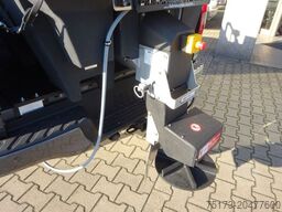 FORD Ranger XLT 4x4 DoKa Winterdienst Streuer Pflug