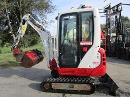 Takeuchi TB 216 - hydraulischer Schnellwechsler + 3 Löffel
