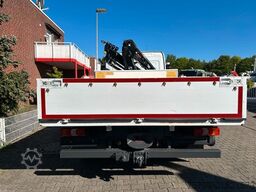 MERCEDES-BENZ 821 Atego Pritsche mit HIAB 066D Kran