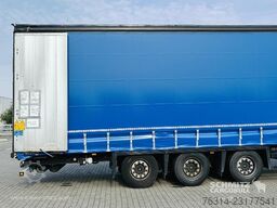 Schmitz Cargobull Curtainsider Coil Getränke