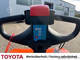 Toyota LWE 200 / Akku 98%