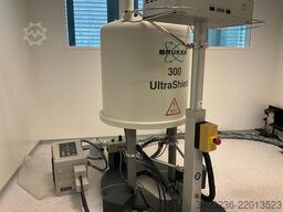 BRUKER 300 UltraShield