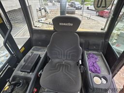 Komatsu WA80M-7