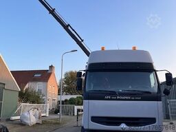 Renault Premium met 22 t/m kraan