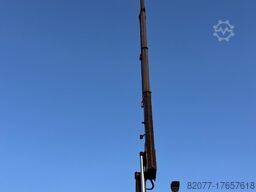 Renault Premium met 22 t/m kraan