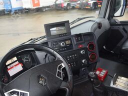 Renault C480 + Palfinger