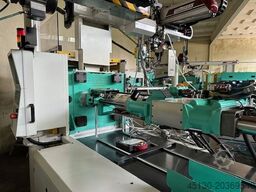 Arburg 420C 800-250 mit dem Roboter Wittmann