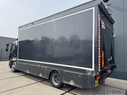 Volvo FL240 / 213.000...KM / Tail Lift / TUV: 10-2026...