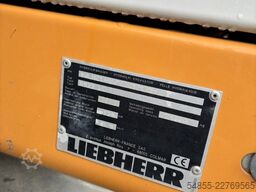 LIEBHERR R922 LC